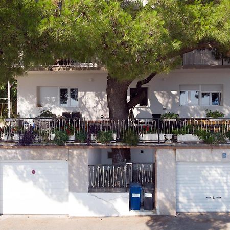 Apartments Adisa 오미스 외부 사진