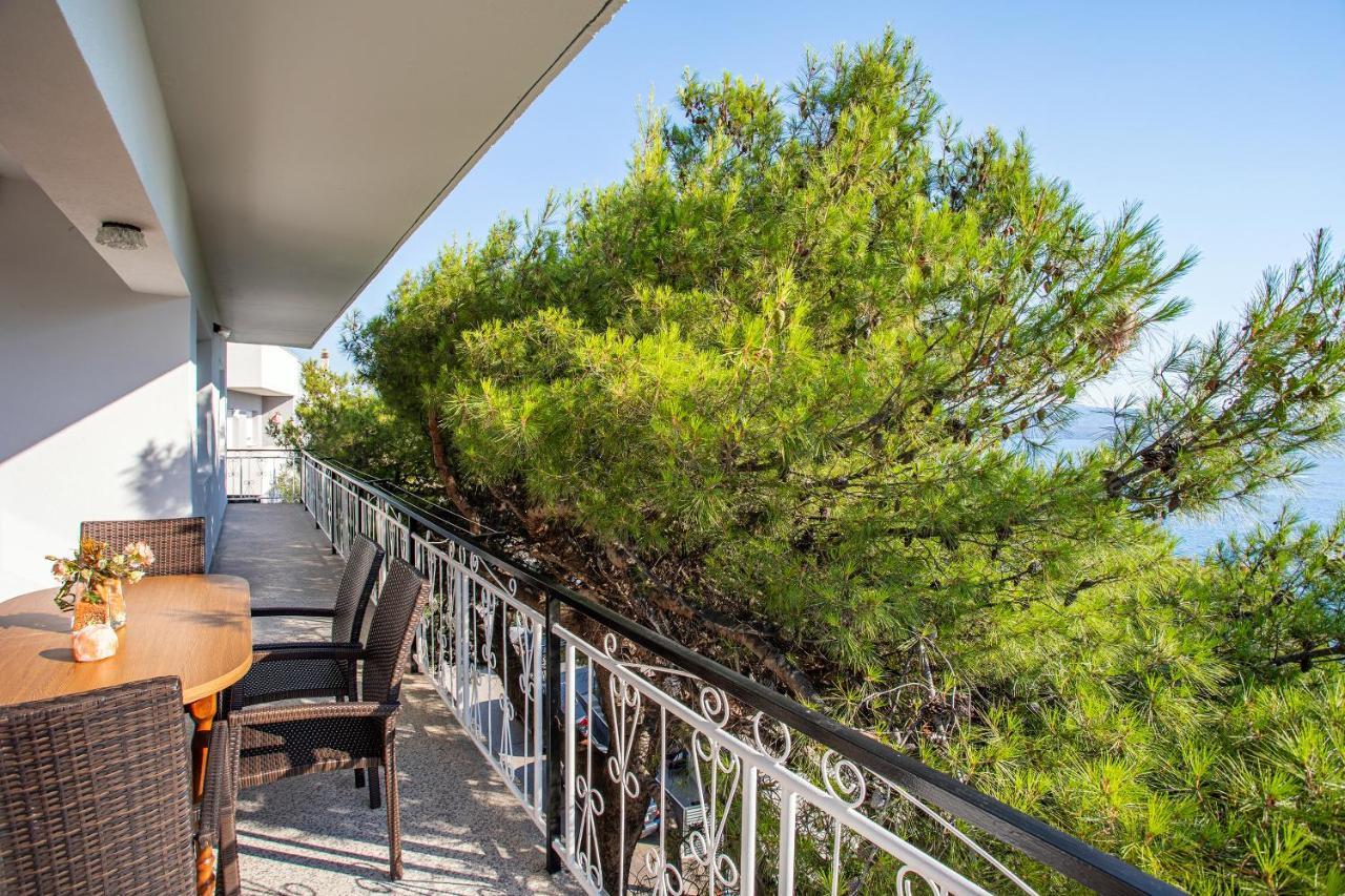 Apartments Adisa 오미스 외부 사진