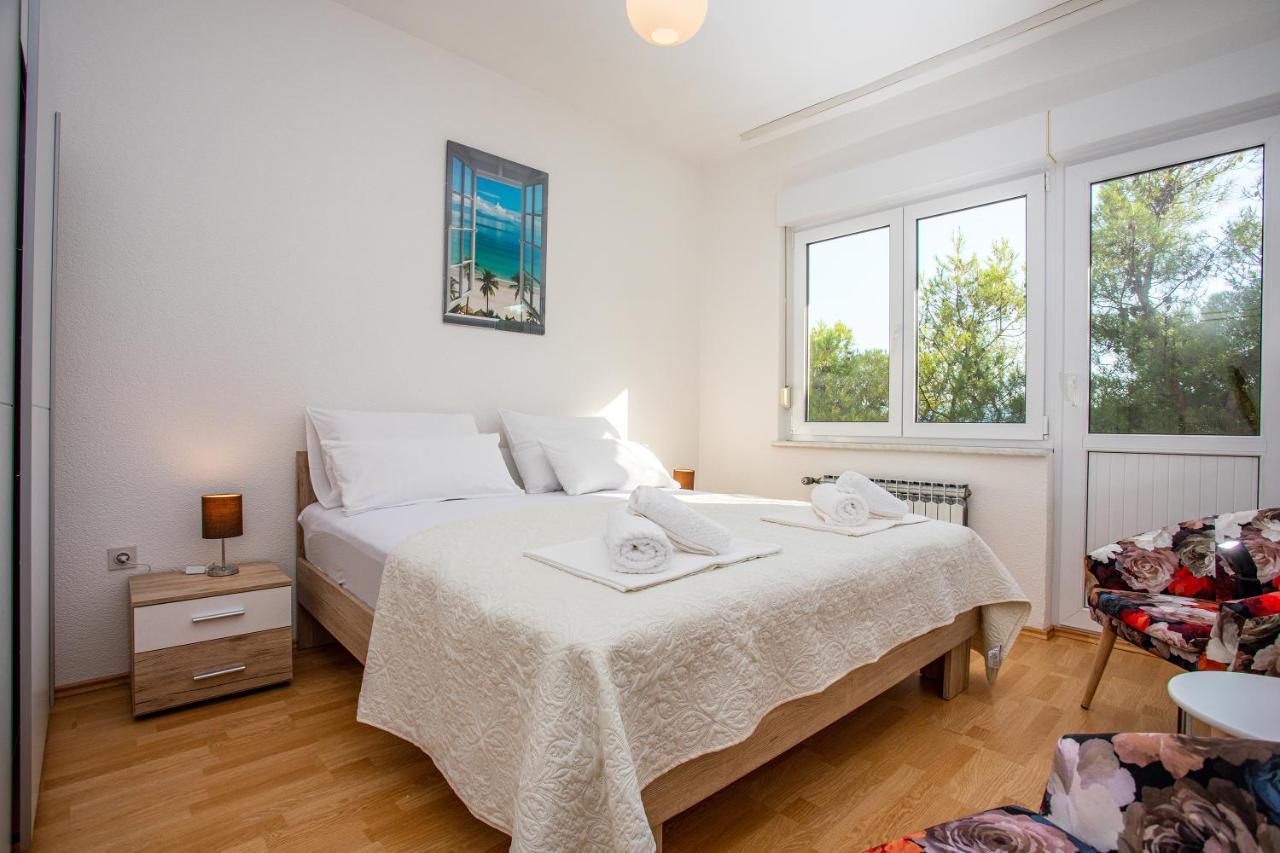 Apartments Adisa 오미스 외부 사진