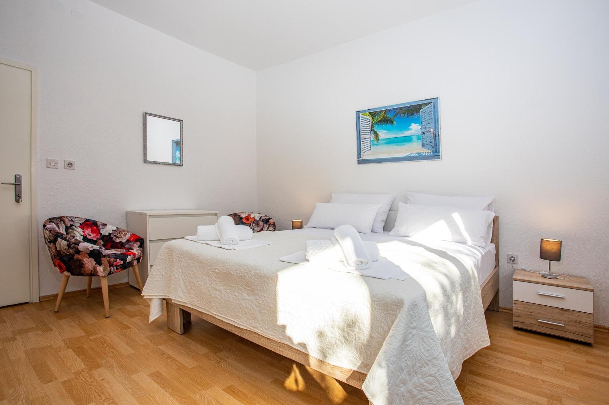 Apartments Adisa 오미스 외부 사진